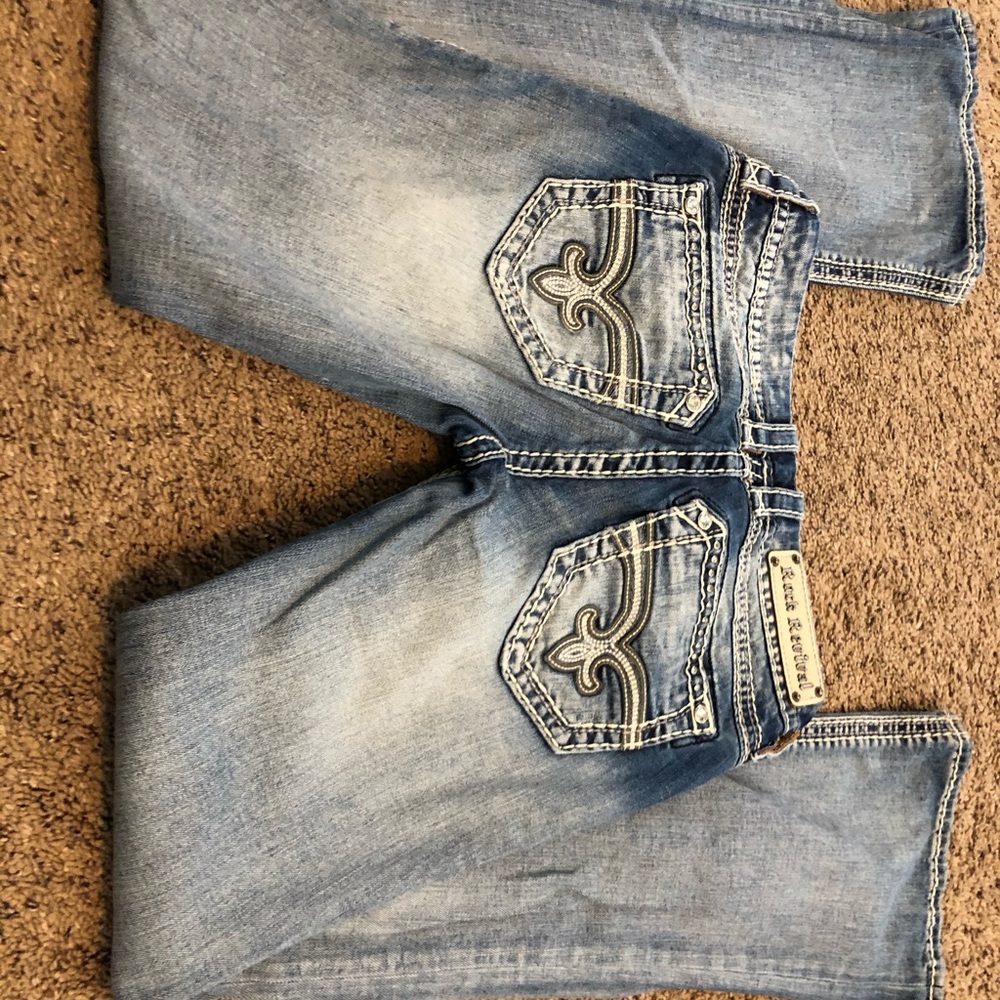 SZ 27 Rock Revivals